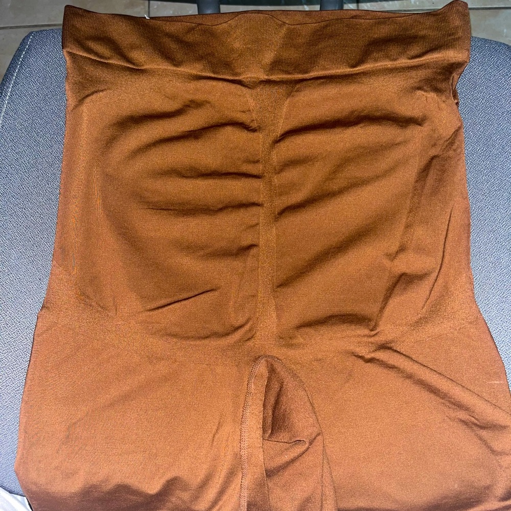 Ultra high waist short